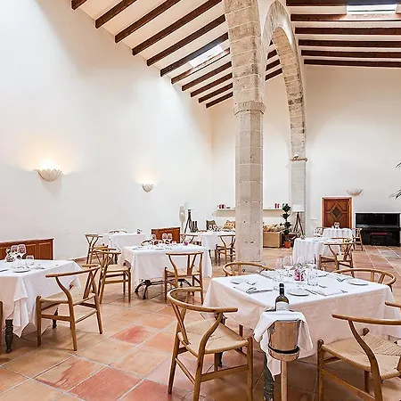Hotel Reads Balance Santa Maria del Cami (Mallorca)